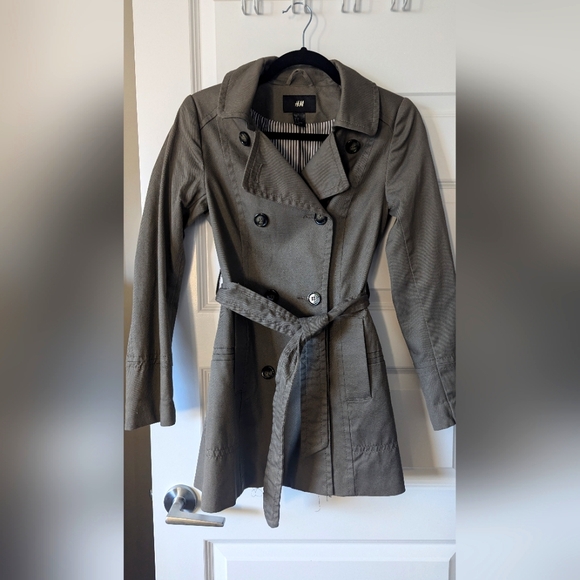 H&M Trench Coat - Picture 1 of 3